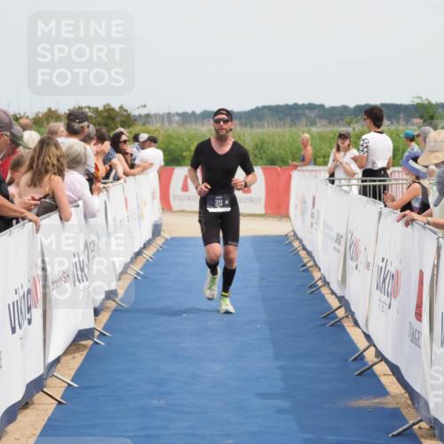 22.06.2025 - Viking Triathlon MichiJ http://msf.ph/oto/8119597 22.06.2025 14:58:52 Ziel 311 meine-sportfotos.de
