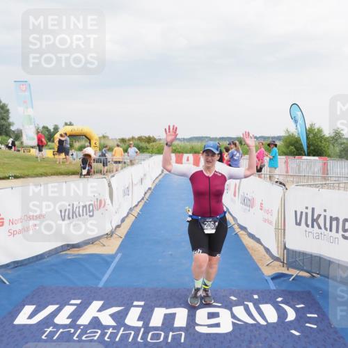 22.06.2025 - Viking Triathlon MichiJ http://msf.ph/oto/8119607 22.06.2025 17:00:50 Ziel 206 meine-sportfotos.de