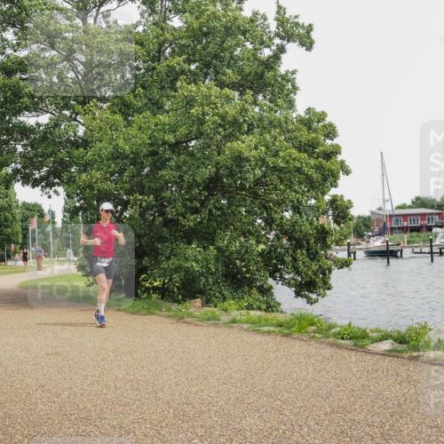 22.06.2025 - Viking Triathlon KatJ http://msf.ph/oto/8119639 22.06.2025 15:13:36 Laufen 481, 499 meine-sportfotos.de