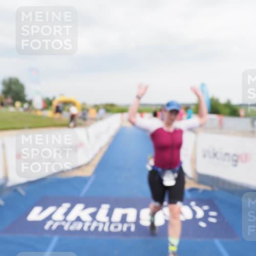 22.06.2025 - Viking Triathlon MichiJ http://msf.ph/oto/8119640 22.06.2025 17:00:51 Ziel 206 meine-sportfotos.de