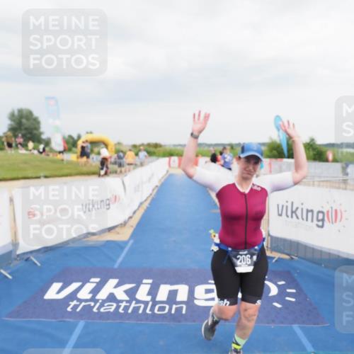 22.06.2025 - Viking Triathlon MichiJ http://msf.ph/oto/8119646 22.06.2025 17:00:51 Ziel 206 meine-sportfotos.de