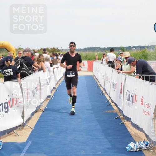 22.06.2025 - Viking Triathlon MichiJ http://msf.ph/oto/8119703 22.06.2025 14:58:54 Ziel 311 meine-sportfotos.de
