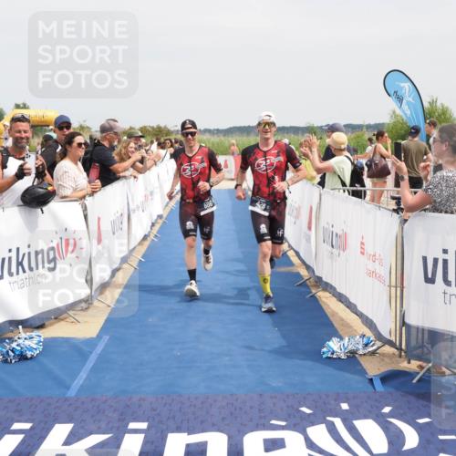 22.06.2025 - Viking Triathlon MichiJ http://msf.ph/oto/8119712 22.06.2025 15:09:42 Ziel 428, 506 meine-sportfotos.de