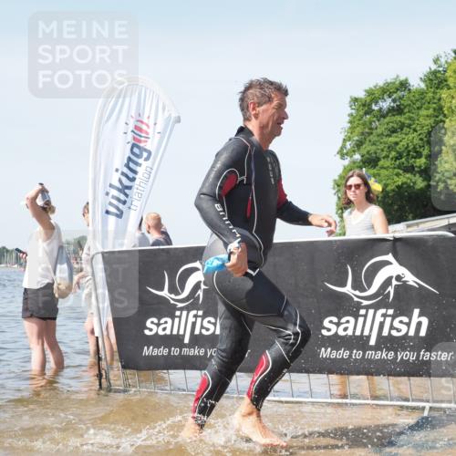 22.06.2025 - Viking Triathlon KatJ http://msf.ph/oto/8119774 22.06.2025 10:47:40 Schwimmen 23, 71, 84, 183, 261, 285, 452, 606 meine-sportfotos.de