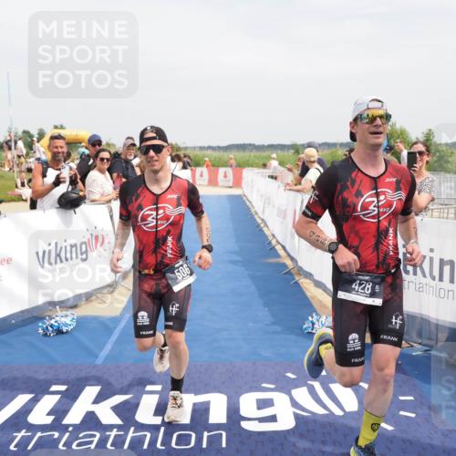 22.06.2025 - Viking Triathlon MichiJ http://msf.ph/oto/8119788 22.06.2025 15:09:43 Ziel 428, 506 meine-sportfotos.de
