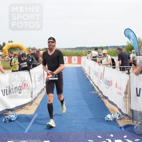 22.06.2025 - Viking Triathlon MichiJ http://msf.ph/oto/8119797 22.06.2025 14:58:55 Ziel 311 meine-sportfotos.de