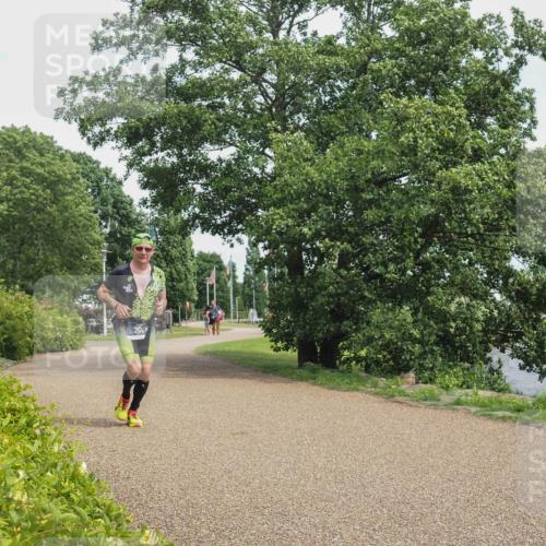 22.06.2025 - Viking Triathlon KatJ http://msf.ph/oto/8119807 22.06.2025 15:13:43 Laufen 261 meine-sportfotos.de