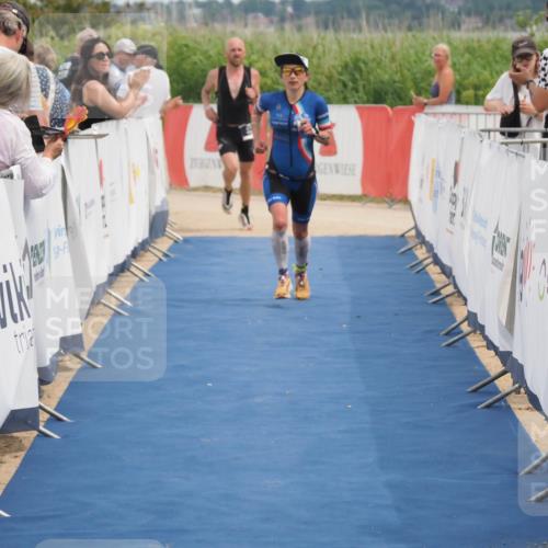 22.06.2025 - Viking Triathlon MichiJ http://msf.ph/oto/8119830 22.06.2025 14:59:04 Ziel 137, 325 meine-sportfotos.de