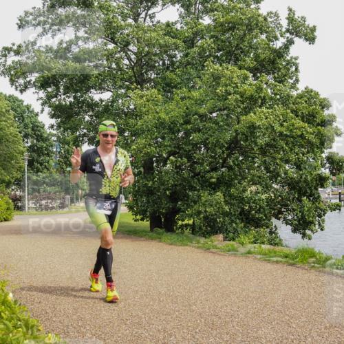 22.06.2025 - Viking Triathlon KatJ http://msf.ph/oto/8119837 22.06.2025 15:13:44 Laufen 261 meine-sportfotos.de