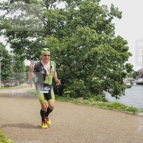 22.06.2025 - Viking Triathlon KatJ http://msf.ph/oto/8119859 22.06.2025 15:13:44 Laufen 261 meine-sportfotos.de