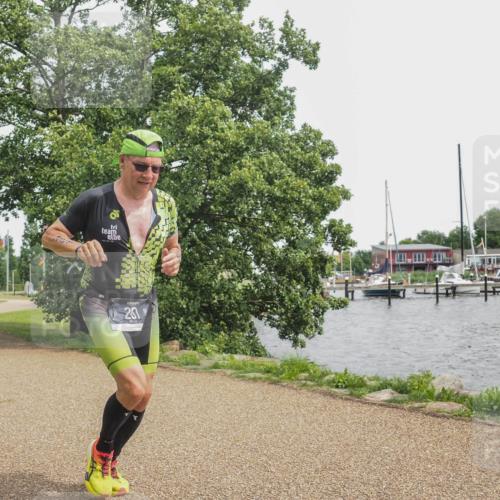 22.06.2025 - Viking Triathlon KatJ http://msf.ph/oto/8119893 22.06.2025 15:13:44 Laufen 261 meine-sportfotos.de