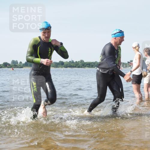 22.06.2025 - Viking Triathlon KatJ http://msf.ph/oto/8119900 22.06.2025 10:47:48 Schwimmen 71, 84, 183, 190, 223, 261, 285, 452, 606 meine-sportfotos.de