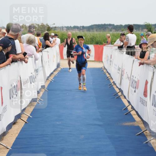 22.06.2025 - Viking Triathlon MichiJ http://msf.ph/oto/8119904 22.06.2025 14:59:05 Ziel 137, 325 meine-sportfotos.de