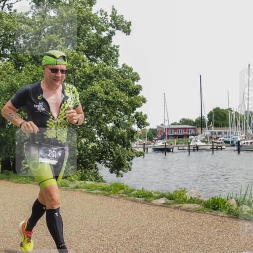 22.06.2025 - Viking Triathlon KatJ http://msf.ph/oto/8119905 22.06.2025 15:13:44 Laufen 261 meine-sportfotos.de