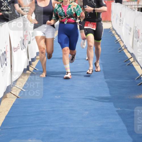22.06.2025 - Viking Triathlon MichiJ http://msf.ph/oto/8119957 22.06.2025 15:10:35 Ziel 518, 660 meine-sportfotos.de