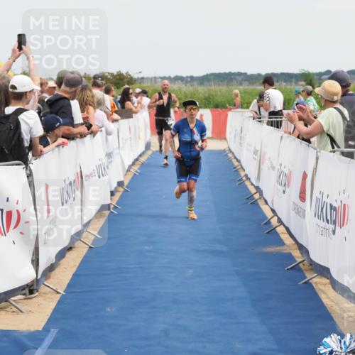 22.06.2025 - Viking Triathlon MichiJ http://msf.ph/oto/8119970 22.06.2025 14:59:06 Ziel 137, 325 meine-sportfotos.de