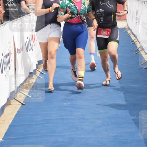 22.06.2025 - Viking Triathlon MichiJ http://msf.ph/oto/8119974 22.06.2025 15:10:36 Ziel 518, 660 meine-sportfotos.de