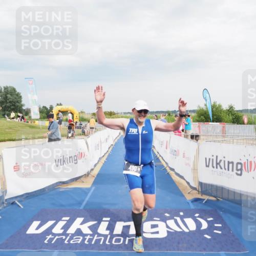 22.06.2025 - Viking Triathlon MichiJ http://msf.ph/oto/8120000 22.06.2025 17:01:54 Ziel 490 meine-sportfotos.de