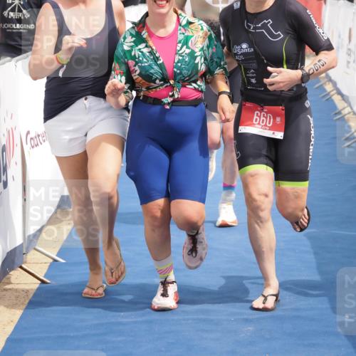 22.06.2025 - Viking Triathlon MichiJ http://msf.ph/oto/8120005 22.06.2025 15:10:36 Ziel 518, 660 meine-sportfotos.de