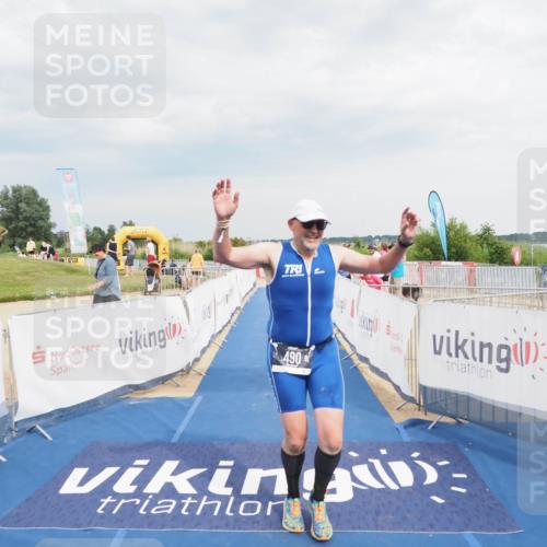22.06.2025 - Viking Triathlon MichiJ http://msf.ph/oto/8120010 22.06.2025 17:01:54 Ziel 490 meine-sportfotos.de