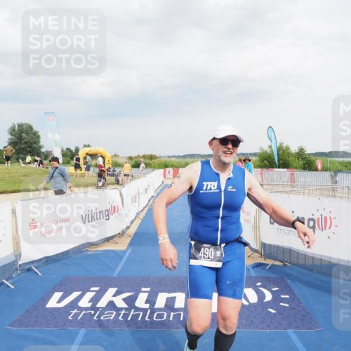 22.06.2025 - Viking Triathlon MichiJ http://msf.ph/oto/8120040 22.06.2025 17:01:54 Ziel 490 meine-sportfotos.de