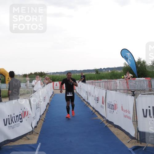 22.06.2025 - Viking Triathlon MichiJ http://msf.ph/oto/8120043 22.06.2025 16:30:22 Ziel 83 meine-sportfotos.de