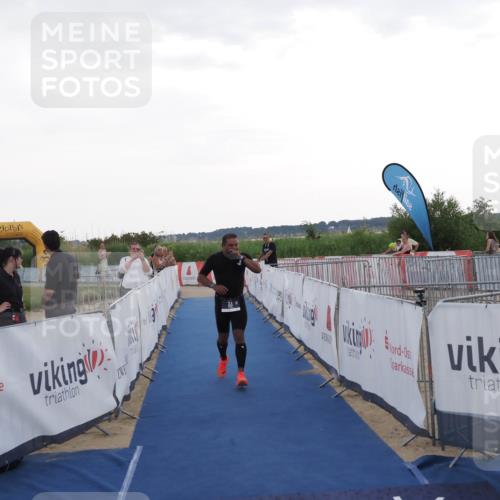 22.06.2025 - Viking Triathlon MichiJ http://msf.ph/oto/8120067 22.06.2025 16:30:22 Ziel 83 meine-sportfotos.de