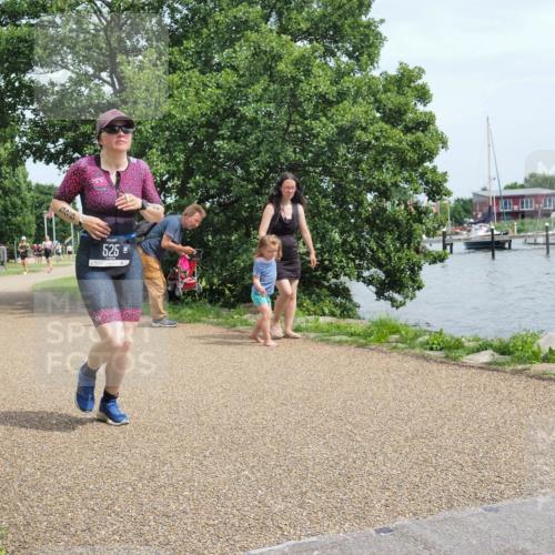 22.06.2025 - Viking Triathlon KatJ http://msf.ph/oto/8120109 22.06.2025 15:14:46 Laufen 525 meine-sportfotos.de