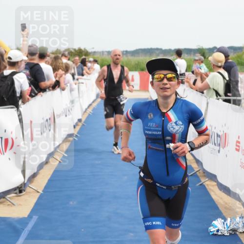 22.06.2025 - Viking Triathlon MichiJ http://msf.ph/oto/8120127 22.06.2025 14:59:08 Ziel 137, 325 meine-sportfotos.de