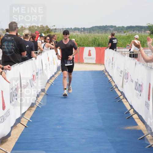 22.06.2025 - Viking Triathlon MichiJ http://msf.ph/oto/8120138 22.06.2025 15:11:15 Ziel 146, 271, 365 meine-sportfotos.de
