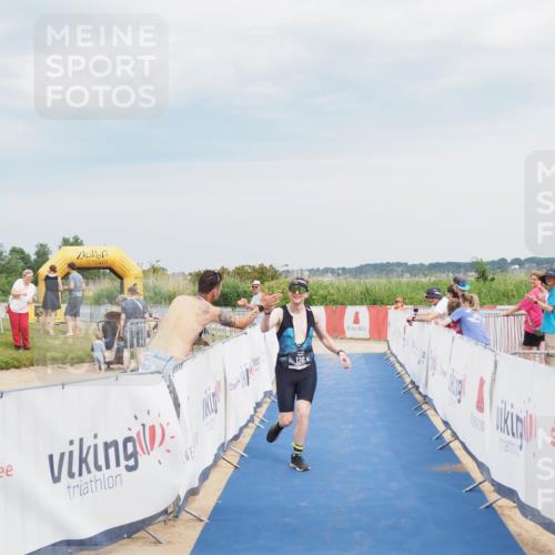 22.06.2025 - Viking Triathlon MichiJ http://msf.ph/oto/8120161 22.06.2025 17:02:52 Ziel 136 meine-sportfotos.de