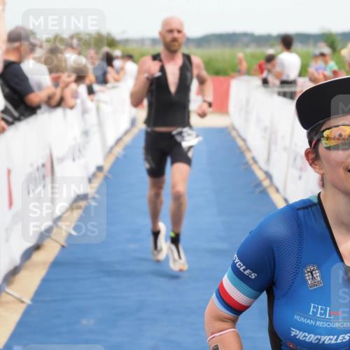22.06.2025 - Viking Triathlon MichiJ http://msf.ph/oto/8120167 22.06.2025 14:59:08 Ziel 137, 325 meine-sportfotos.de
