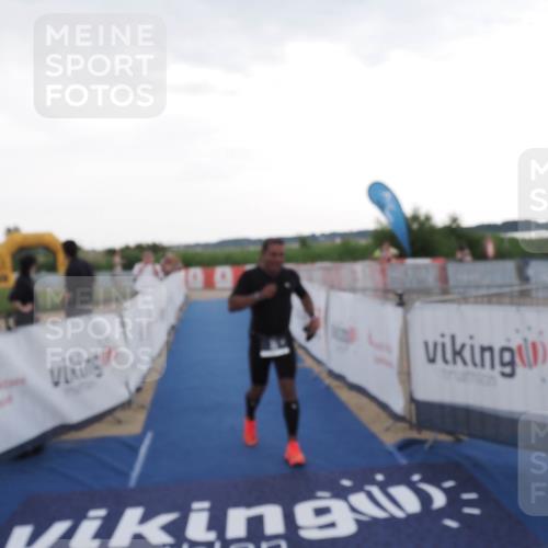 22.06.2025 - Viking Triathlon MichiJ http://msf.ph/oto/8120182 22.06.2025 16:30:24 Ziel 83 meine-sportfotos.de