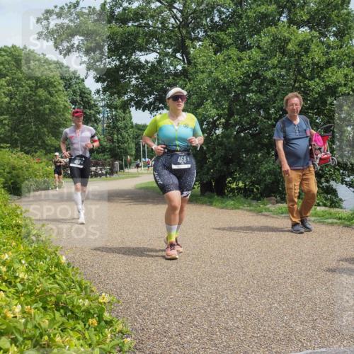 22.06.2025 - Viking Triathlon KatJ http://msf.ph/oto/8120192 22.06.2025 15:14:51 Laufen 462, 468 meine-sportfotos.de