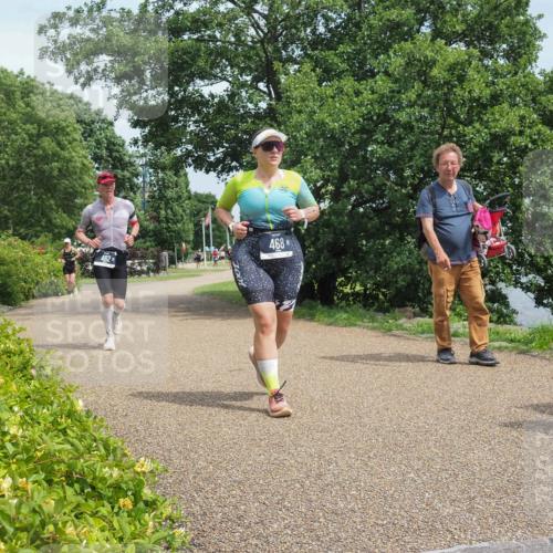 22.06.2025 - Viking Triathlon KatJ http://msf.ph/oto/8120201 22.06.2025 15:14:51 Laufen 462, 468 meine-sportfotos.de