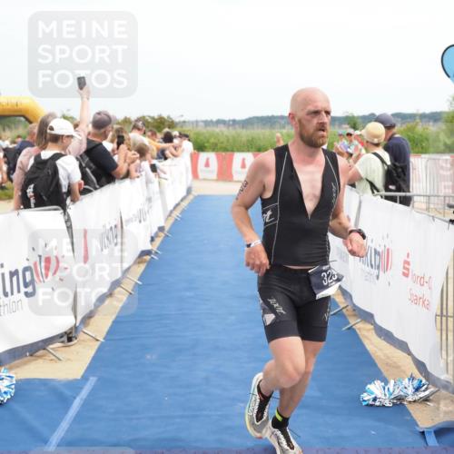 22.06.2025 - Viking Triathlon MichiJ http://msf.ph/oto/8120243 22.06.2025 14:59:09 Ziel 137, 325 meine-sportfotos.de