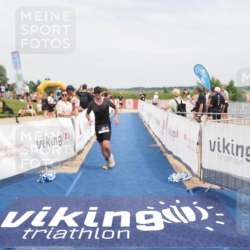 22.06.2025 - Viking Triathlon MichiJ http://msf.ph/oto/8120294 22.06.2025 15:11:17 Ziel 271, 365 meine-sportfotos.de