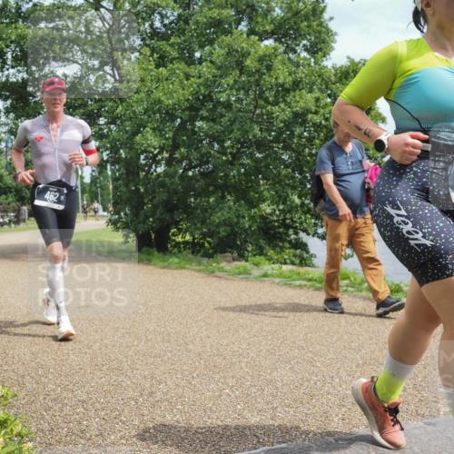 22.06.2025 - Viking Triathlon KatJ http://msf.ph/oto/8120305 22.06.2025 15:14:53 Laufen 462, 468 meine-sportfotos.de