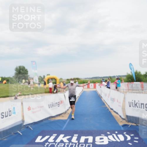 22.06.2025 - Viking Triathlon MichiJ http://msf.ph/oto/8120435 22.06.2025 17:03:31 Ziel 333 meine-sportfotos.de