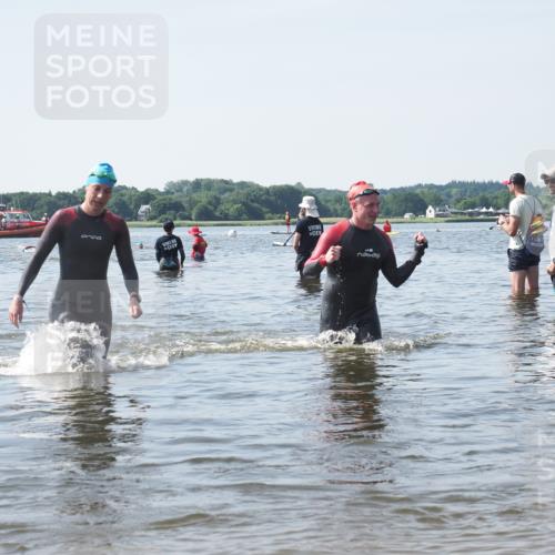 22.06.2025 - Viking Triathlon KatJ http://msf.ph/oto/8120446 22.06.2025 10:48:55 Schwimmen 166, 607 meine-sportfotos.de