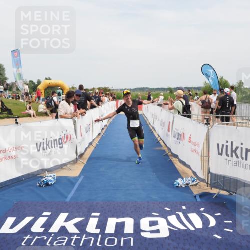 22.06.2025 - Viking Triathlon MichiJ http://msf.ph/oto/8120452 22.06.2025 15:11:22 Ziel 271, 365 meine-sportfotos.de