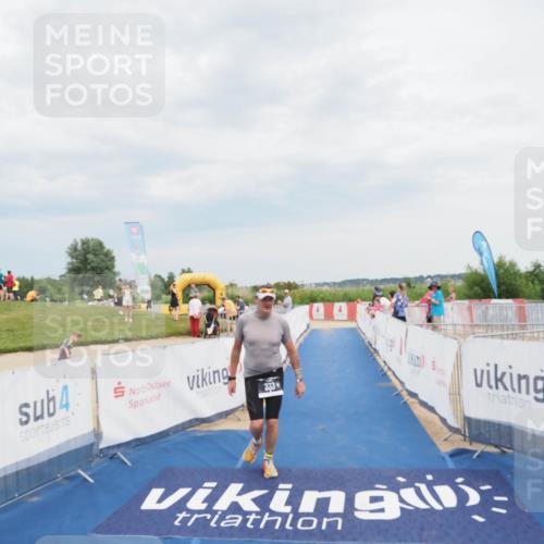 22.06.2025 - Viking Triathlon MichiJ http://msf.ph/oto/8120503 22.06.2025 17:03:32 Ziel 333 meine-sportfotos.de