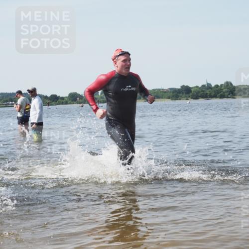 22.06.2025 - Viking Triathlon KatJ http://msf.ph/oto/8120506 22.06.2025 10:48:58 Schwimmen 166, 353, 607 meine-sportfotos.de