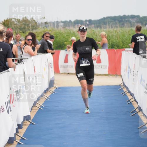 22.06.2025 - Viking Triathlon MichiJ http://msf.ph/oto/8120513 22.06.2025 15:12:02 Ziel 549 meine-sportfotos.de