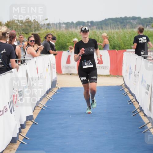 22.06.2025 - Viking Triathlon MichiJ http://msf.ph/oto/8120522 22.06.2025 15:12:02 Ziel 549 meine-sportfotos.de
