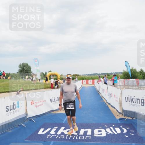 22.06.2025 - Viking Triathlon MichiJ http://msf.ph/oto/8120528 22.06.2025 17:03:32 Ziel 333 meine-sportfotos.de