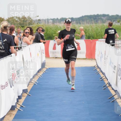 22.06.2025 - Viking Triathlon MichiJ http://msf.ph/oto/8120532 22.06.2025 15:12:02 Ziel 549 meine-sportfotos.de