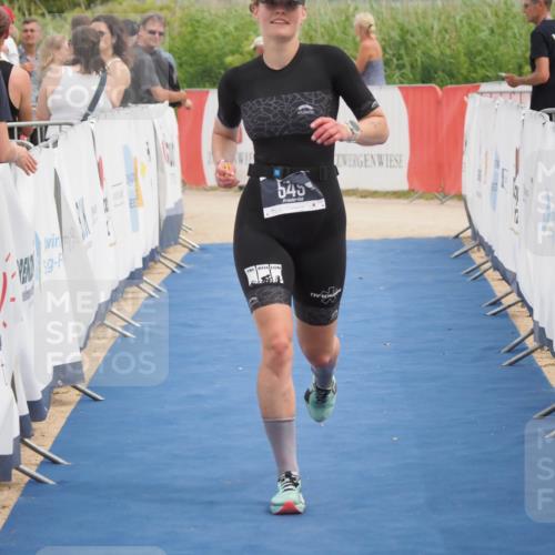 22.06.2025 - Viking Triathlon MichiJ http://msf.ph/oto/8120547 22.06.2025 15:12:03 Ziel 549 meine-sportfotos.de