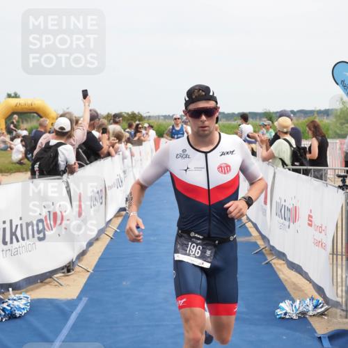 22.06.2025 - Viking Triathlon MichiJ http://msf.ph/oto/8120548 22.06.2025 14:59:17 Ziel 196, 611 meine-sportfotos.de