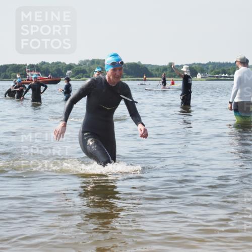 22.06.2025 - Viking Triathlon KatJ http://msf.ph/oto/8120556 22.06.2025 10:49:12 Schwimmen 64, 155, 317, 353 meine-sportfotos.de